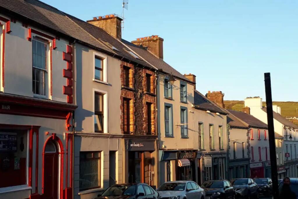 Centre Of Dingle Town - Luxury Holiday Apartment מראה חיצוני תמונה
