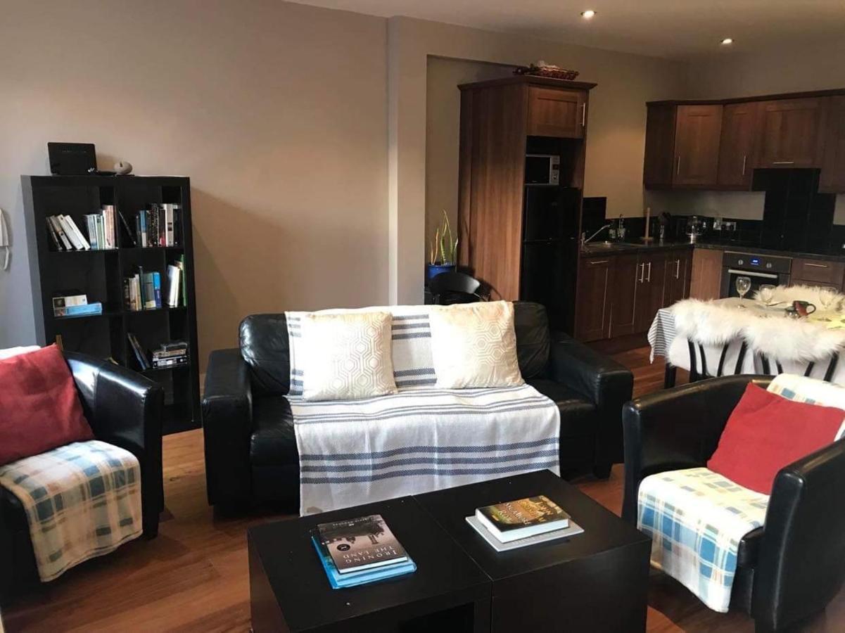 Centre Of Dingle Town - Luxury Holiday Apartment מראה חיצוני תמונה