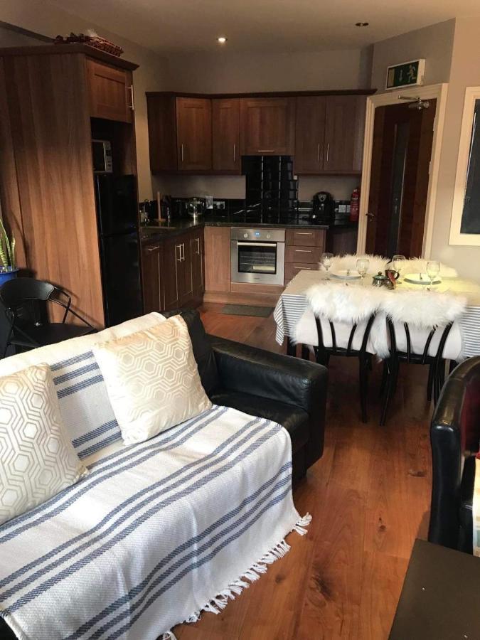 Centre Of Dingle Town - Luxury Holiday Apartment מראה חיצוני תמונה
